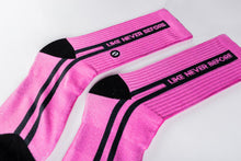 Cargar imagen en el visor de la galería, All I NEED - Campaña Día Mundial Contra el Cáncer de Mama (5795877617822)