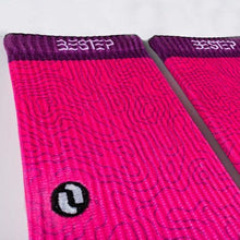 Cargar imagen en el visor de la galería, LEVELS - Campaña Día Mundial Contra el Cáncer de Mama (5794839167134)